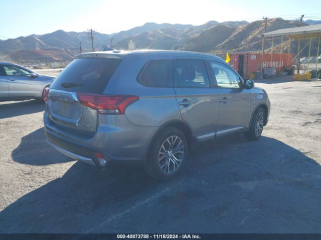 JA4AD3A37HZ021903 Mitsubishi Outlander Se