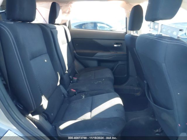 JA4AD3A37HZ021903 Mitsubishi Outlander Se
