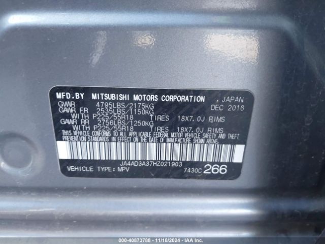 JA4AD3A37HZ021903 Mitsubishi Outlander Se