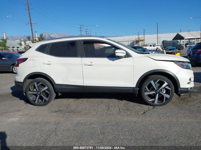 JN1BJ1CV8MW323429 Nissan Rogue Sport Sl Fwd Xtronic Cvt