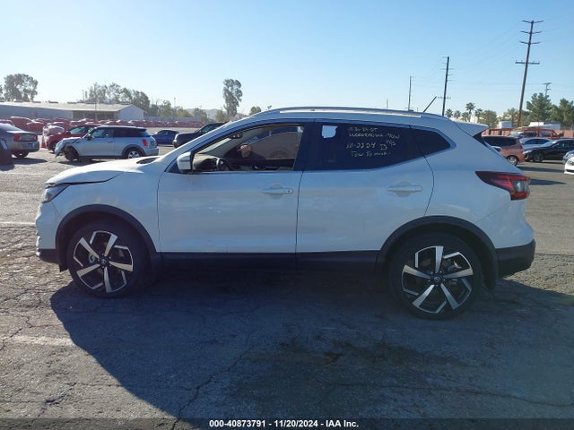 JN1BJ1CV8MW323429 Nissan Rogue Sport Sl Fwd Xtronic Cvt