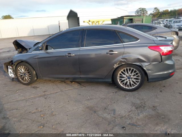 1FADP3J25EL378356 Ford Focus Titanium