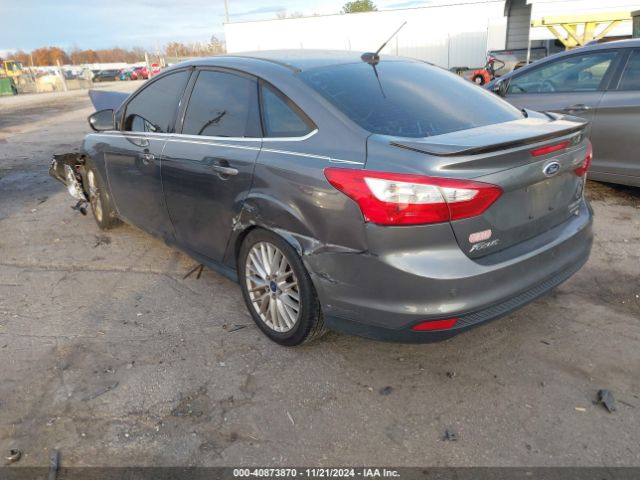 1FADP3J25EL378356 Ford Focus Titanium