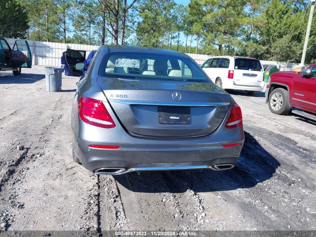 WDDZF4JB8JA432981 Mercedes-Benz E 300