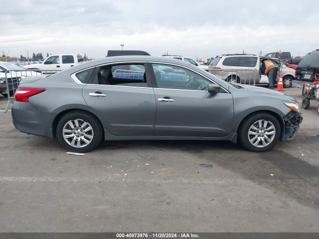 Nissan Altima 2.5 S 2017 1N4AL3AP1HC212625 Image 14