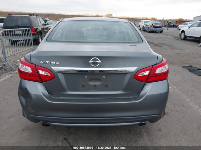 Nissan Altima 2.5 S 2017 1N4AL3AP1HC212625 Image 17