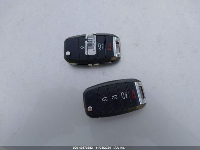 5XXGT4L35KG305465 KIA Optima Lx