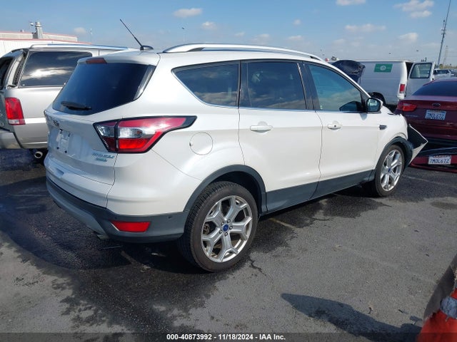 Ford Escape Titanium 2017 1FMCU0J95HUE09030 Image 4