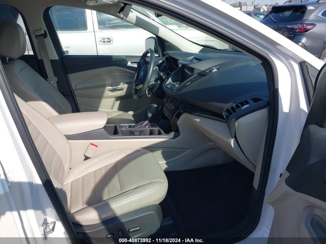 Ford Escape Titanium 2017 1FMCU0J95HUE09030 Image 5
