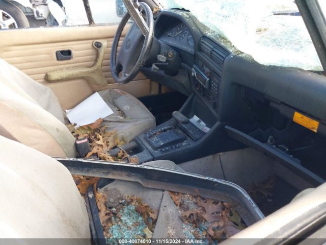 1991 BMW 325 WBABB2314MEC26022 Photo 4