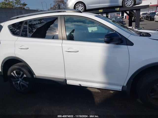 Toyota RAV4 LE 2017 2T3ZFREV1HW359704 Image 14