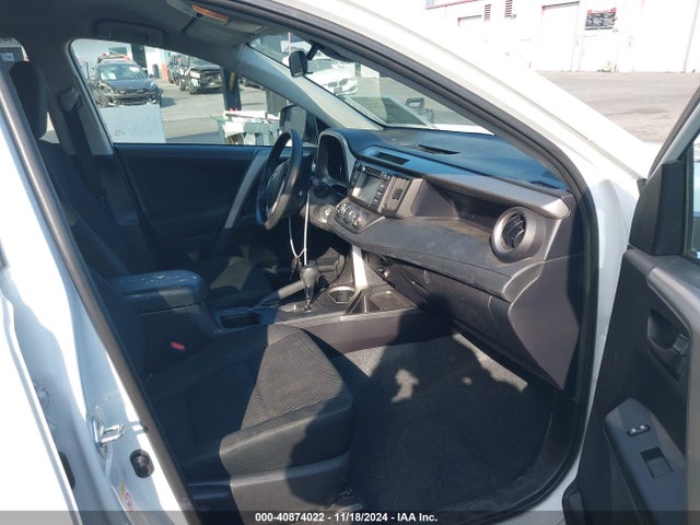 Toyota RAV4 LE 2017 2T3ZFREV1HW359704 Image 5