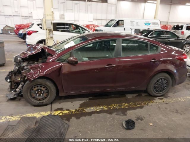3KPFK4A74HE018995 KIA FORTE LX