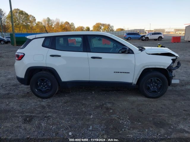 3C4NJCAB8JT330199 Jeep Compass Sport Fwd