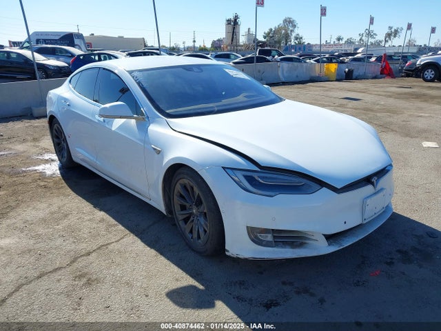 2016 TESLA MODEL S 5YJSA1E21GF142441 Photo 0