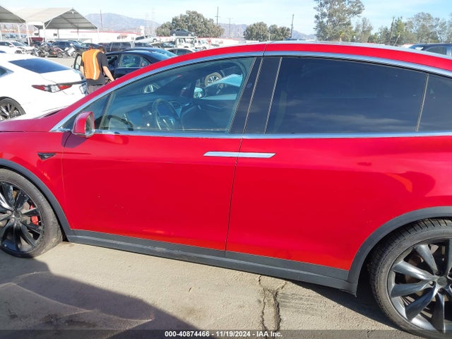 Tesla Model X 75d/p100d/p90d 2016 5YJXCBE40GF030043 Image 14