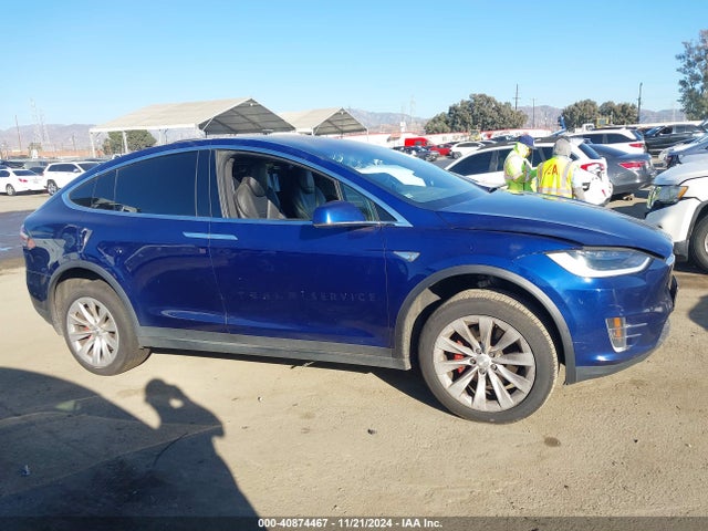 Tesla Model X 75d/p100d/p90d 2016 5YJXCBE44GF003251 Image 13