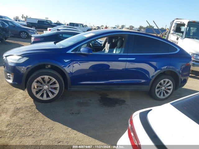 Tesla Model X 75d/p100d/p90d 2016 5YJXCBE44GF003251 Image 14