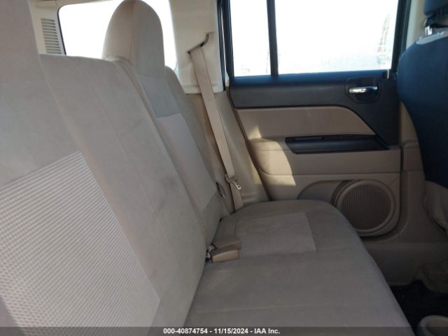 1C4NJPFA2ED698557 Jeep Patriot Latitude