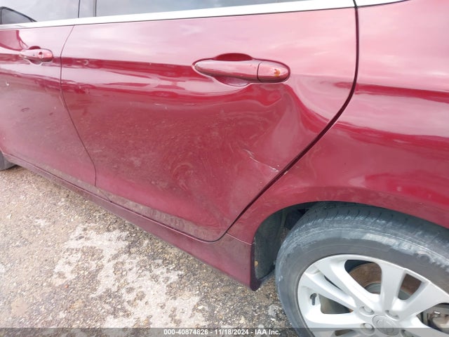 1C3CCCAB3FN652326 Chrysler 200 Limited