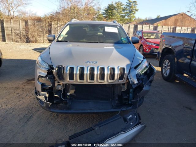 1C4PJMCB8FW744399 Jeep Cherokee Latitude