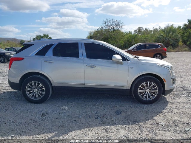 1GYKNBRSXHZ222010 Cadillac XT5 LUXURY