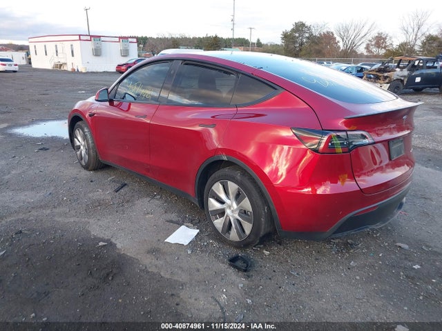 2024 TESLA MODEL Y 7SAYGDEE6RF988624 Photo 2