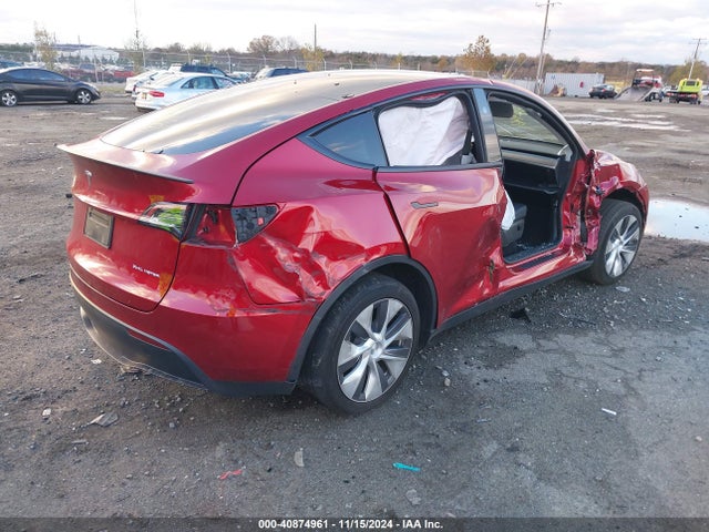2024 TESLA MODEL Y 7SAYGDEE6RF988624 Photo 3