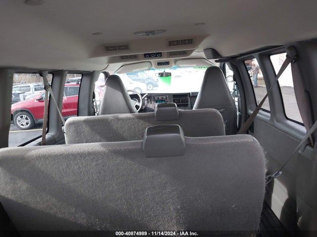 Chevrolet Express 3500 Ls 2016 1GAZGLFF9G1318289 Image 18