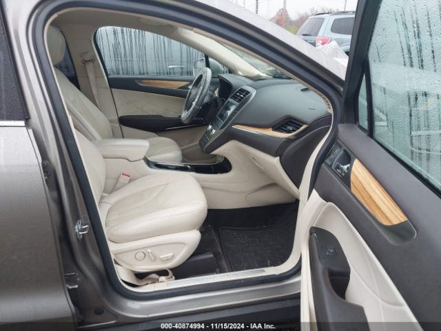 5LMTJ2DH7GUJ04972 Lincoln MKC SELECT
