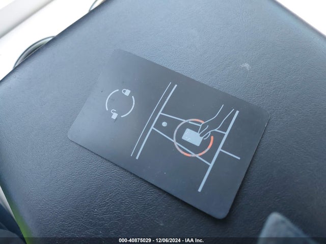 2021 TESLA MODEL Y 5YJYGDEE1MF061276 Photo 10