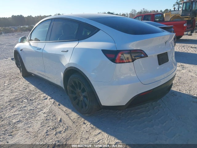 2021 TESLA MODEL Y 5YJYGDEE1MF061276 Photo 2