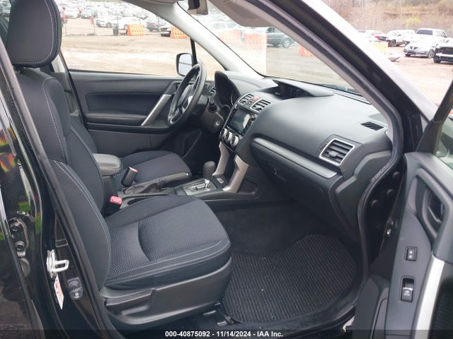 Subaru Forester 2.5i Premium 2017 JF2SJAEC3HH433776 Image 5