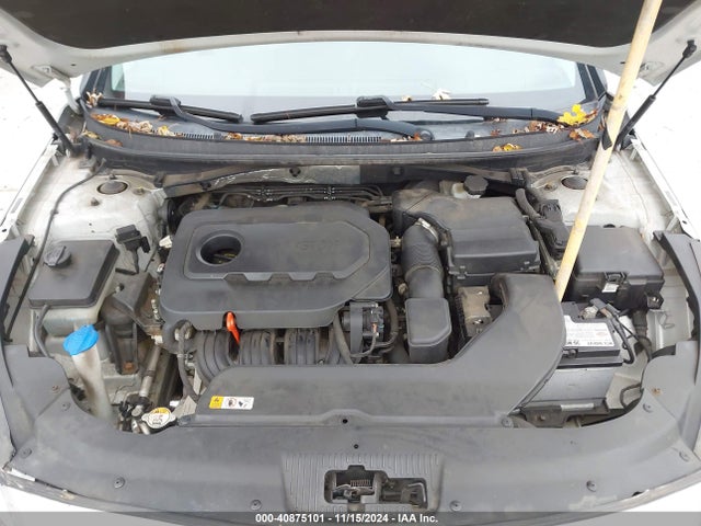 Hyundai SONATA SE 2015 5NPE24AF2FH163612 Image 10
