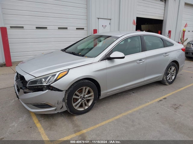 Hyundai SONATA SE 2015 5NPE24AF2FH163612 Image 2
