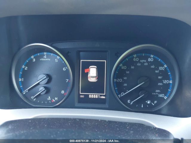 2T3WFREV3JW428241 Toyota Rav4 Adventure/xle