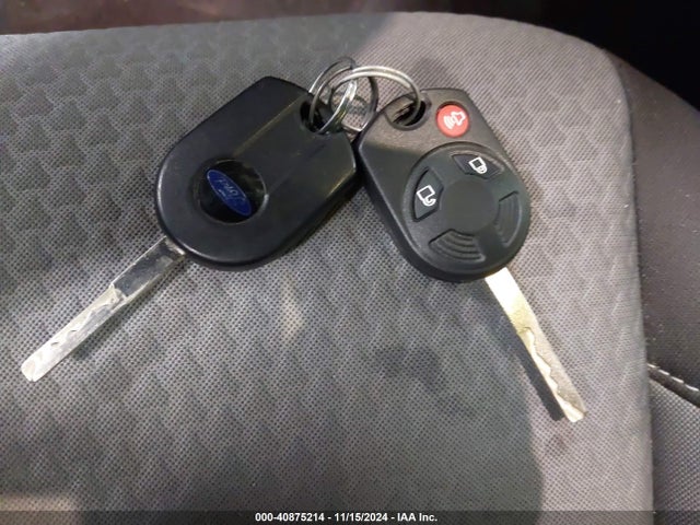 1FMCU9GDXHUA07522 Ford ESCAPE SE