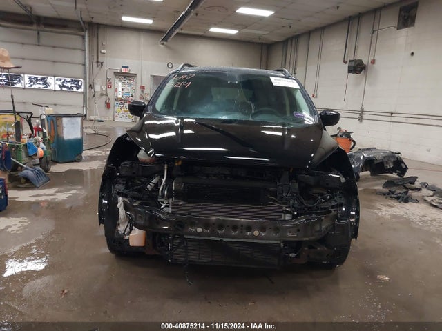 1FMCU9GDXHUA07522 Ford ESCAPE SE