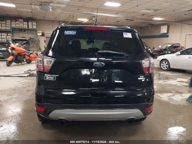 1FMCU9GDXHUA07522 Ford ESCAPE SE