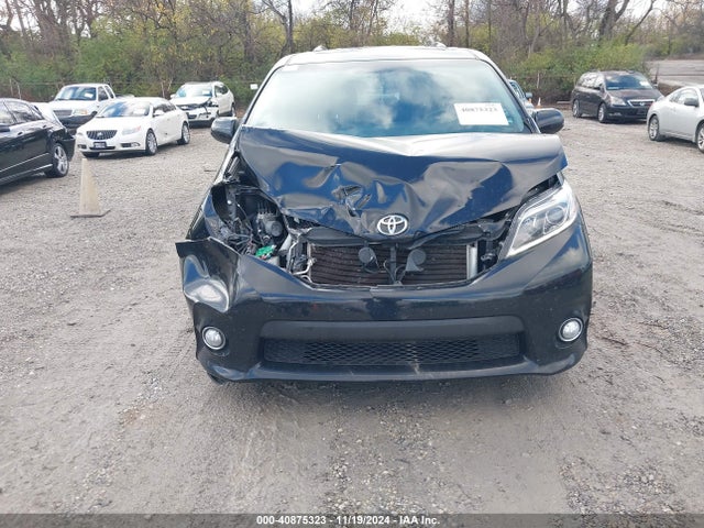 5TDXK3DC2GS737125 Toyota Sienna Se Premium 8 Passenger