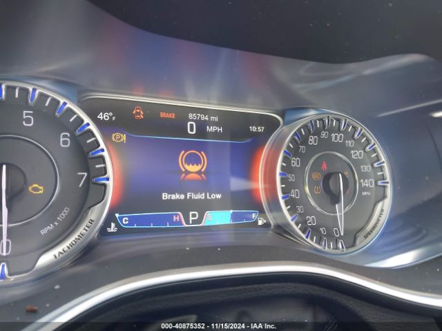 1C3CCCEG4FN673949 Chrysler 200 C