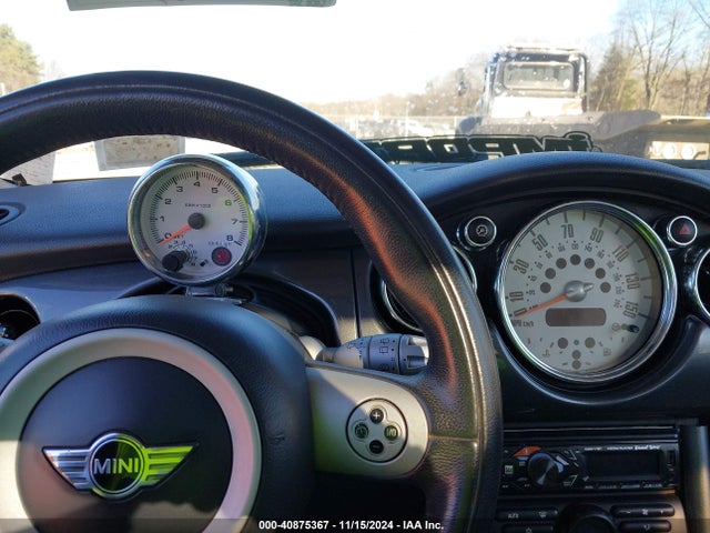 2006 MINI COOPER WMWRC33516TK66073 Photo 6