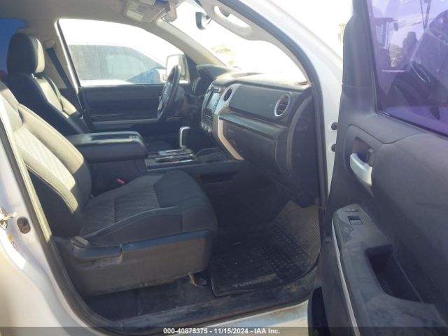 5TFDW5F11KX819400 Toyota Tundra Sr5 5.7l V8