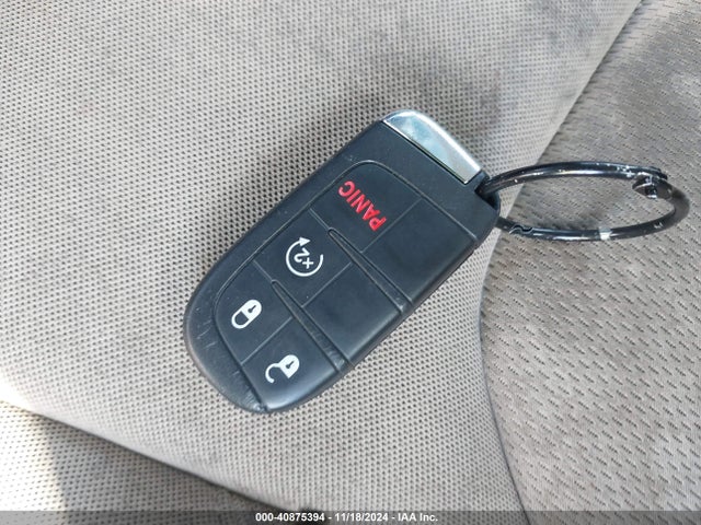 ZACCJBAB8HPE56209 Jeep Renegade Sport 4x4