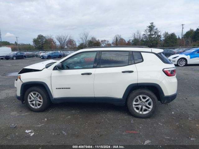 3C4NJCAB8JT327738 Jeep Compass Sport Fwd
