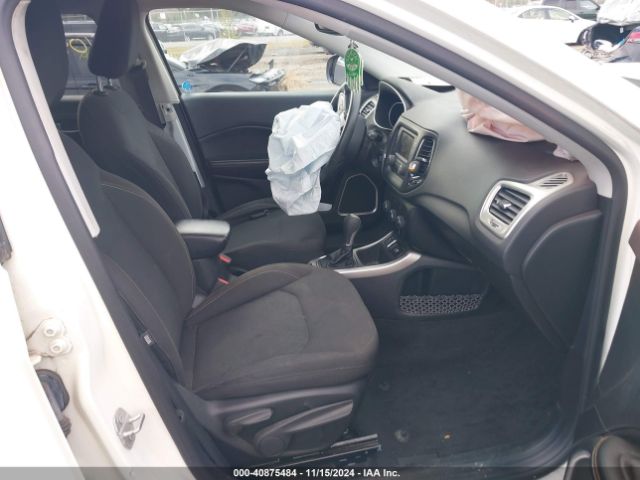 3C4NJCAB8JT327738 Jeep Compass Sport Fwd