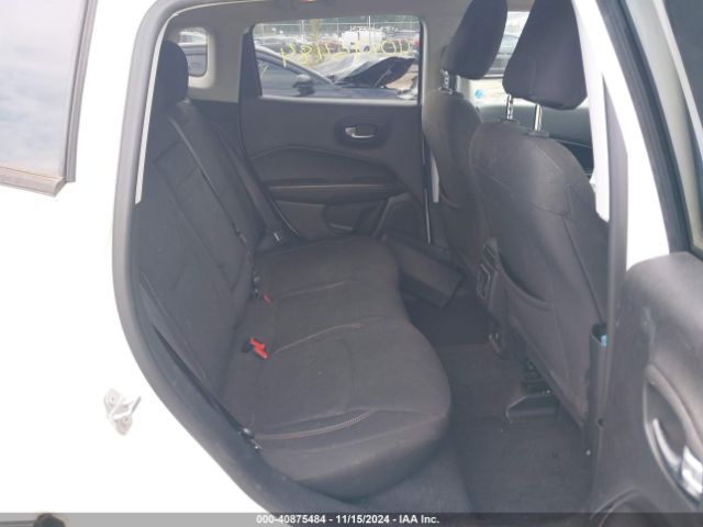 3C4NJCAB8JT327738 Jeep Compass Sport Fwd