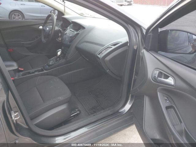 1FADP3F2XGL267331 Ford FOCUS SE