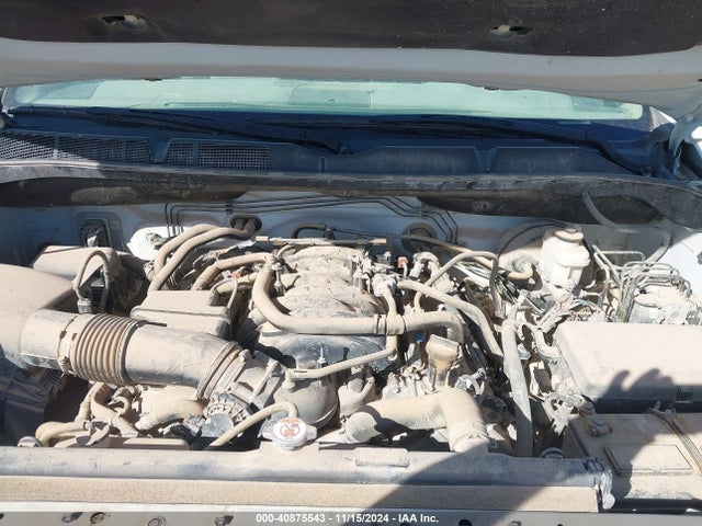 5TFUW5F16JX766739 Toyota Tundra Sr5 5.7l V8