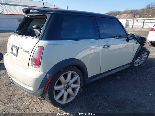 2005 MINI COOPER S WMWRE33415TD93702 Photo 3